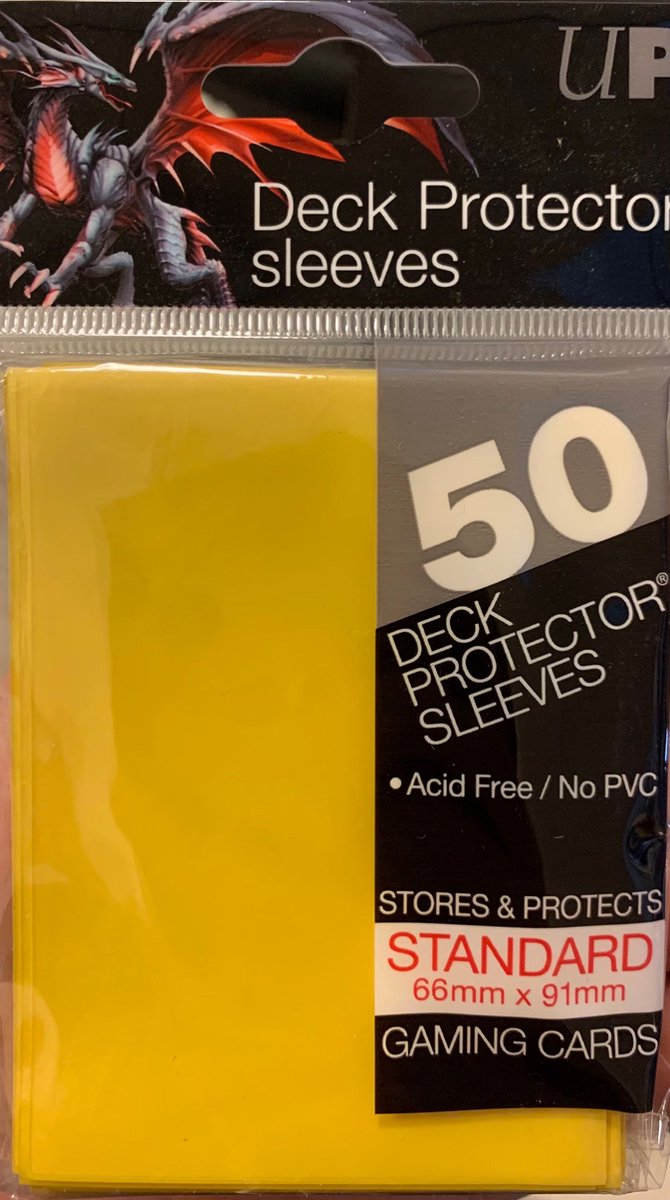 Ultra Pro Board Game Sleeves: Standard Yellow (66x91mm) - 50 stuks